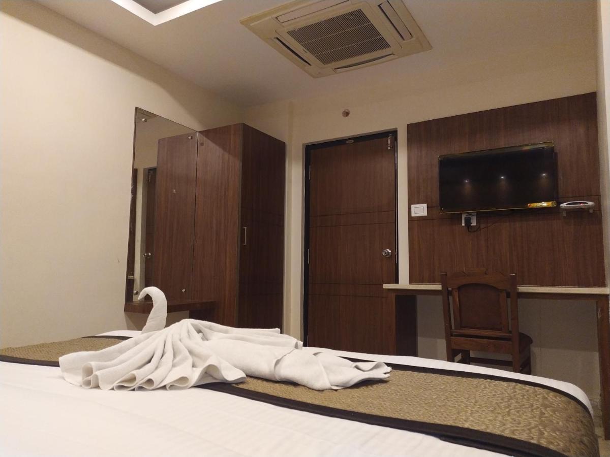 פונדיצ'רי Hotel White Boutique מראה חיצוני תמונה