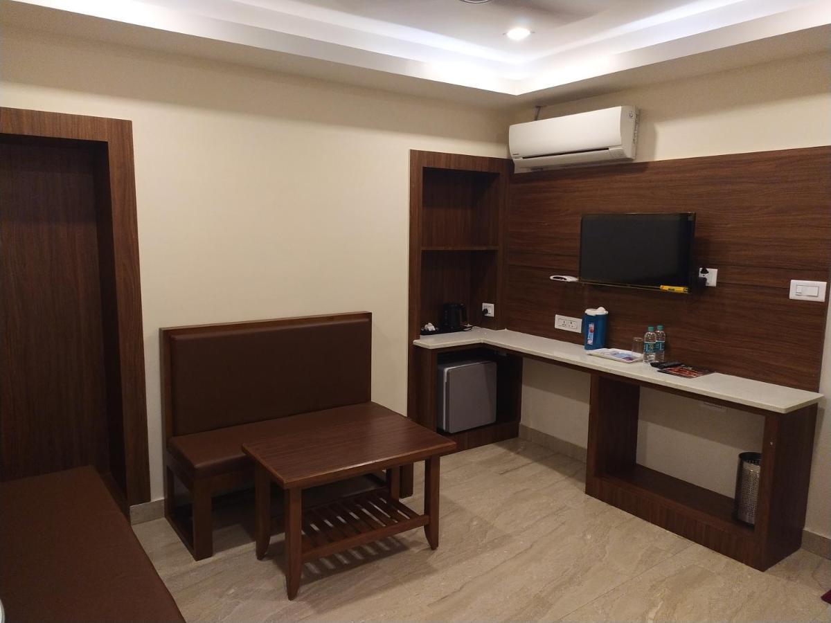 פונדיצ'רי Hotel White Boutique מראה חיצוני תמונה